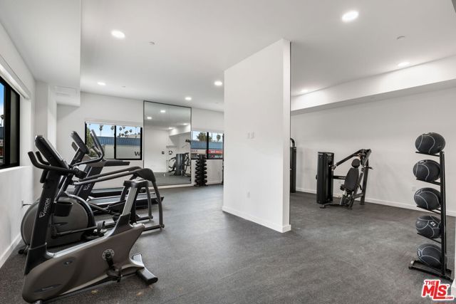 3977 Beverly Boulevard 309, Los Angeles, CA 90004