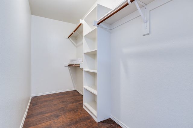 1611 Cedar Bluff Lane, Dallas, TX 75253