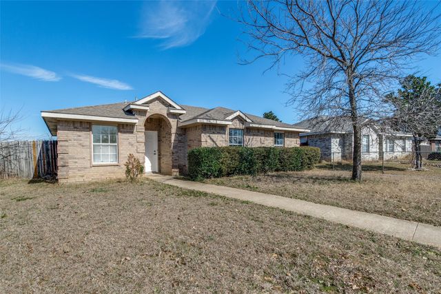 1611 Cedar Bluff Lane, Dallas, TX 75253
