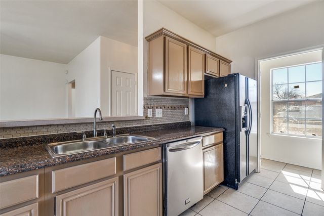 1611 Cedar Bluff Lane, Dallas, TX 75253