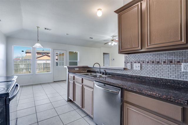 1611 Cedar Bluff Lane, Dallas, TX 75253