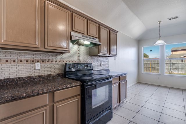 1611 Cedar Bluff Lane, Dallas, TX 75253