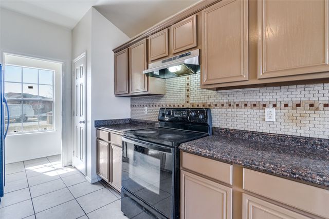 1611 Cedar Bluff Lane, Dallas, TX 75253