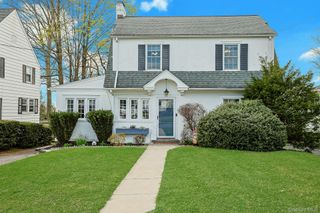 18 Austin Place, Port Chester, NY 10573