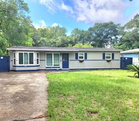 901 Lucerne Ave, Pensacola, FL 32505