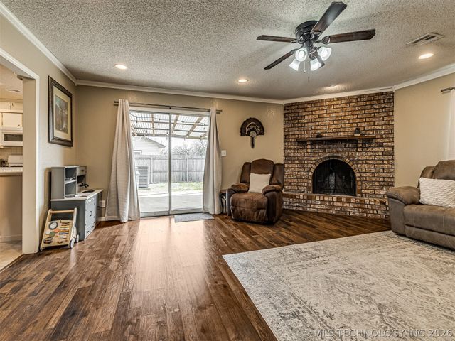 112 W Linda Street, Sapulpa, OK 74066