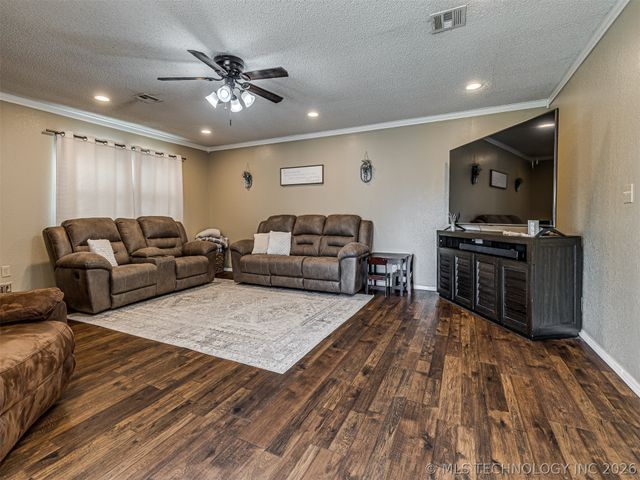 112 W Linda Street, Sapulpa, OK 74066