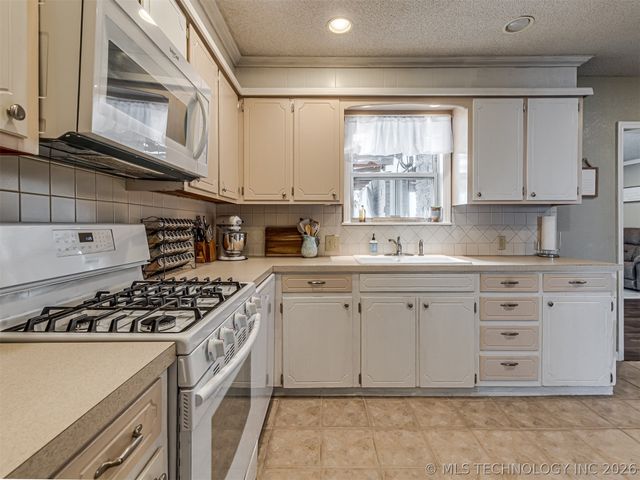 112 W Linda Street, Sapulpa, OK 74066