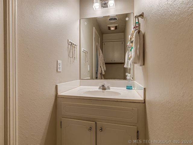 112 W Linda Street, Sapulpa, OK 74066