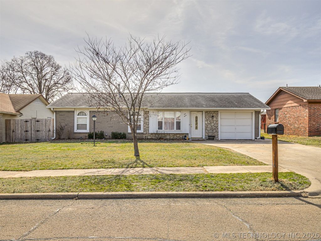 112 W Linda Street, Sapulpa, OK 74066
