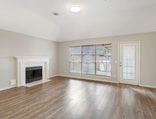 4013 Ivywood Drive, Pearland, TX 77584