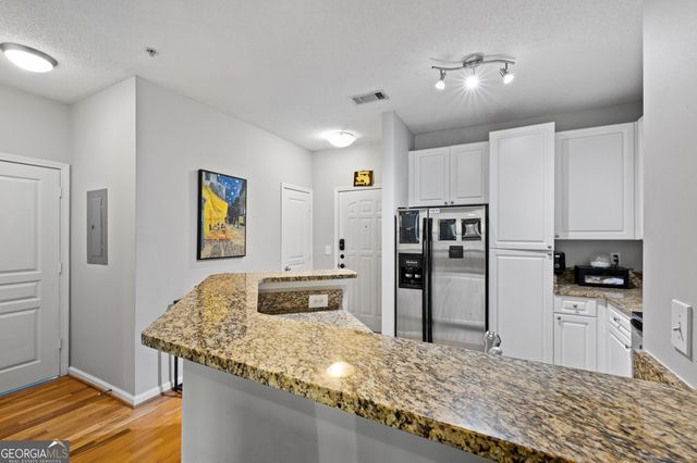 10 Perimeter Summit Boulevard, Brookhaven, GA 30319