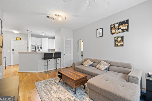 10 Perimeter Summit Boulevard, Brookhaven, GA 30319