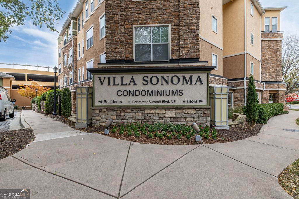 10 Perimeter Summit Boulevard, Brookhaven, GA 30319