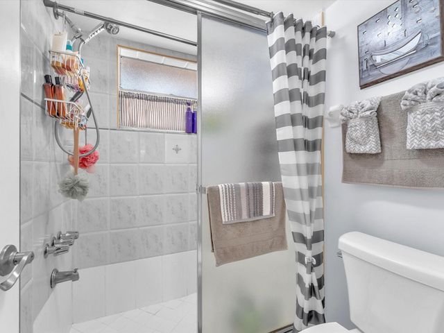 6770 Royal Palm 205, Margate, FL 33063