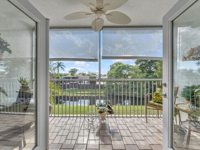 6770 Royal Palm 205, Margate, FL 33063