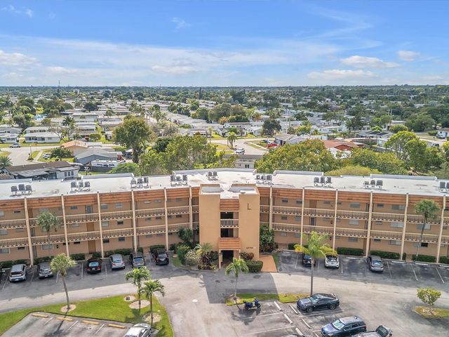 6770 Royal Palm 205, Margate, FL 33063