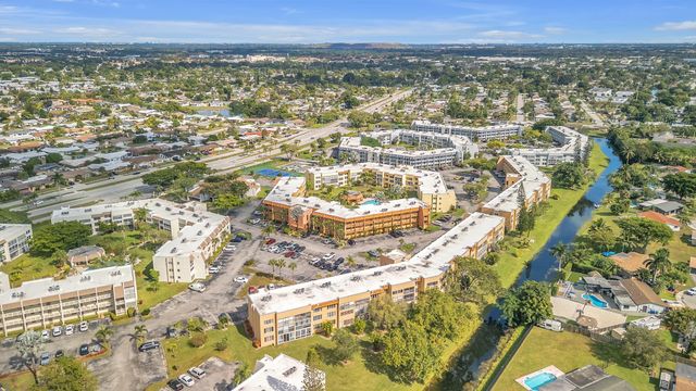 6770 Royal Palm 205, Margate, FL 33063