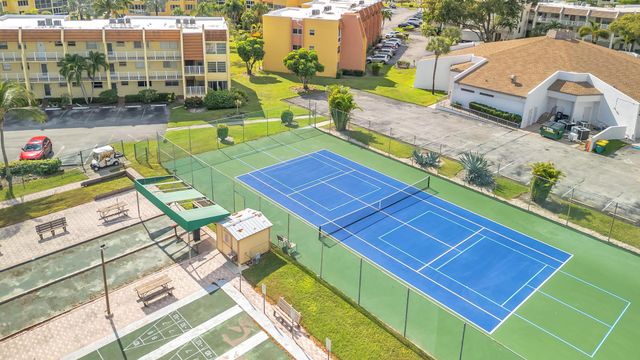 6770 Royal Palm 205, Margate, FL 33063