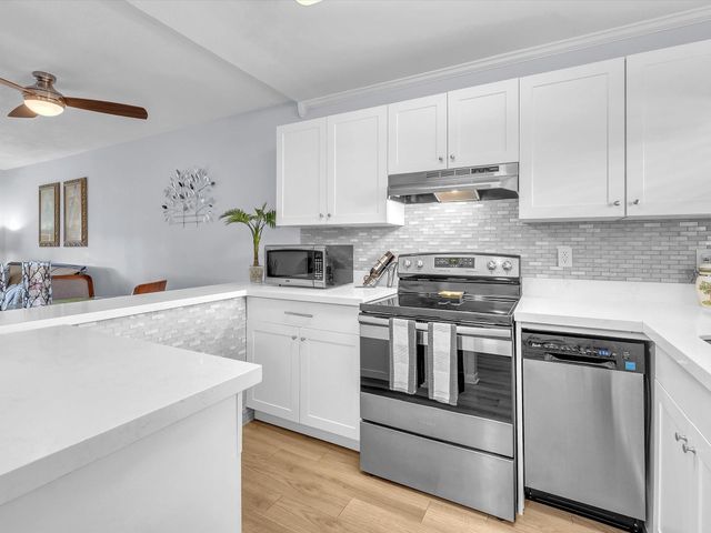 6770 Royal Palm 205, Margate, FL 33063