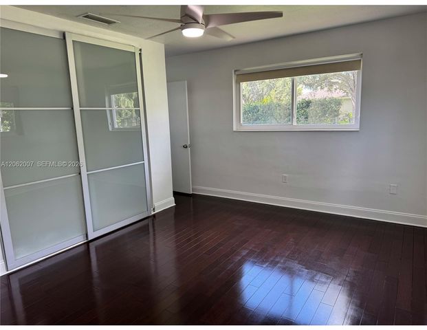 5320 SW 89th Ave, Cooper City, FL 33328