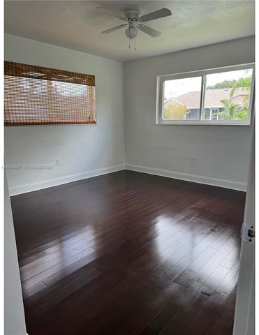 5320 SW 89th Ave, Cooper City, FL 33328