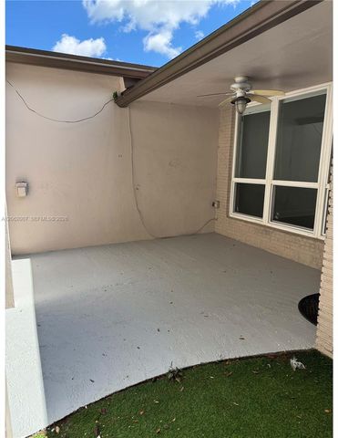 5320 SW 89th Ave, Cooper City, FL 33328