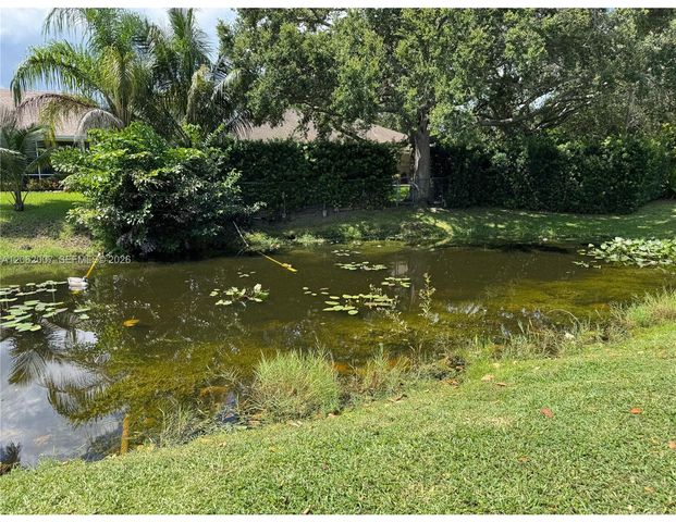 5320 SW 89th Ave, Cooper City, FL 33328