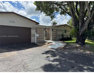 5320 SW 89th Ave, Cooper City, FL 33328