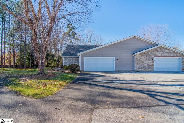 158 Grinders Circle, Greer, SC 29650