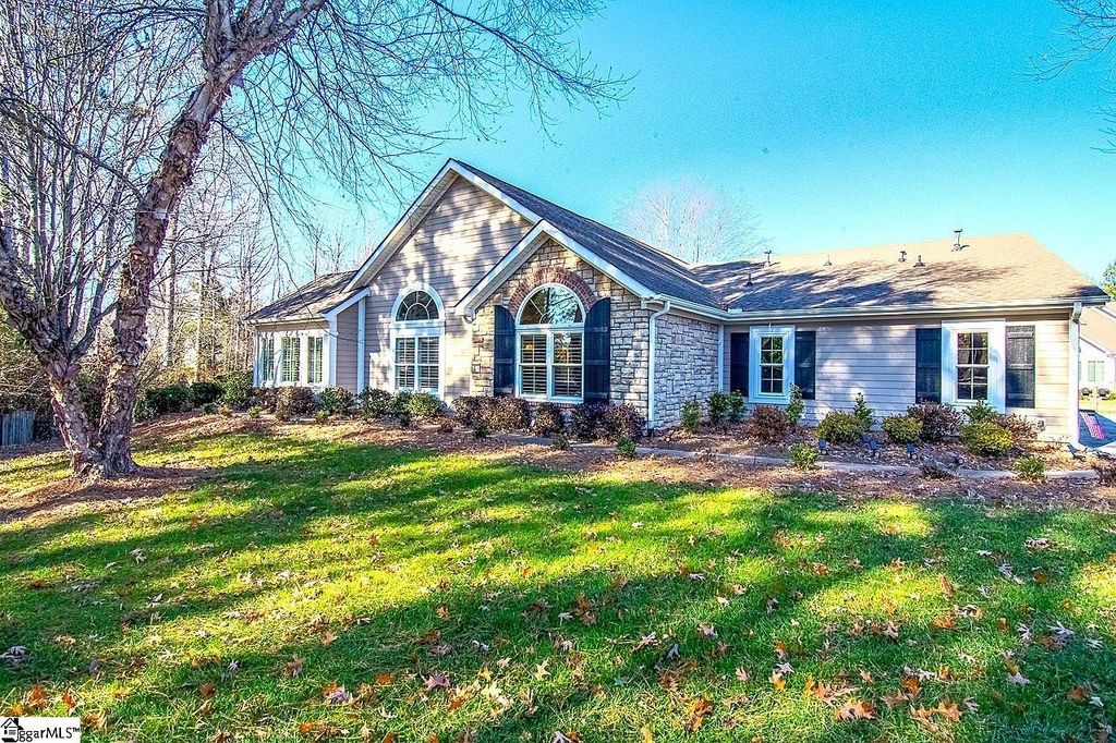 158 Grinders Circle, Greer, SC 29650