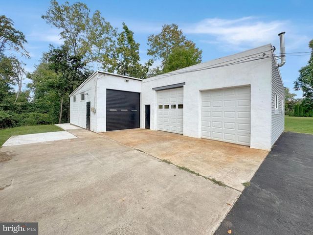1027 RIVERSIDE DR, Pottstown, PA 19465