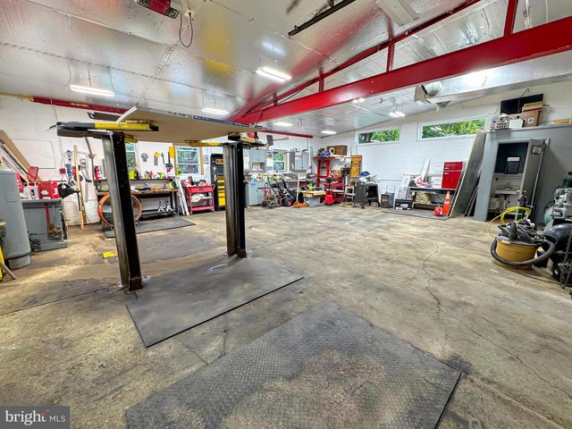 1027 RIVERSIDE DR, Pottstown, PA 19465