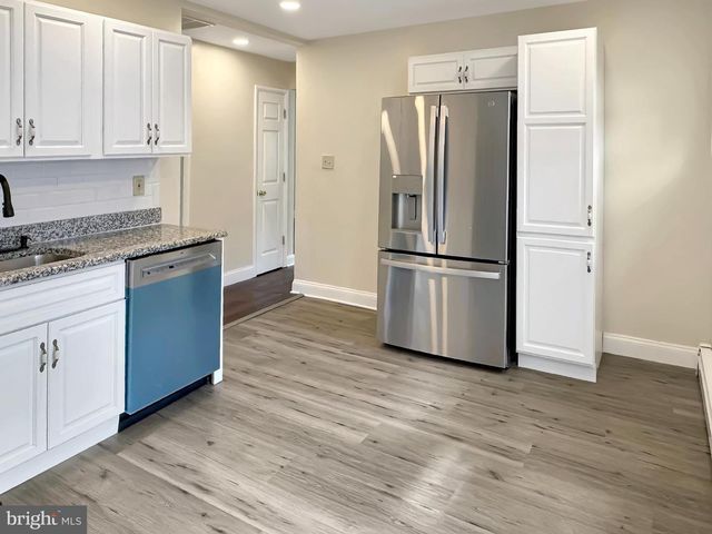 1027 RIVERSIDE DR, Pottstown, PA 19465