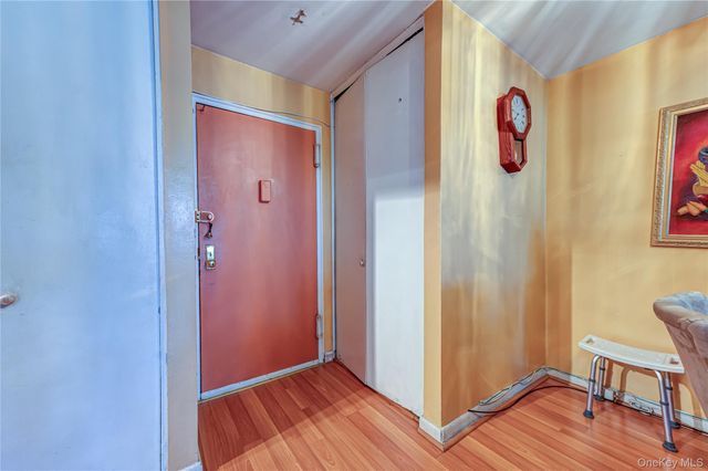 100 Brooklyn Avenue 2R, Freeport, NY 11520