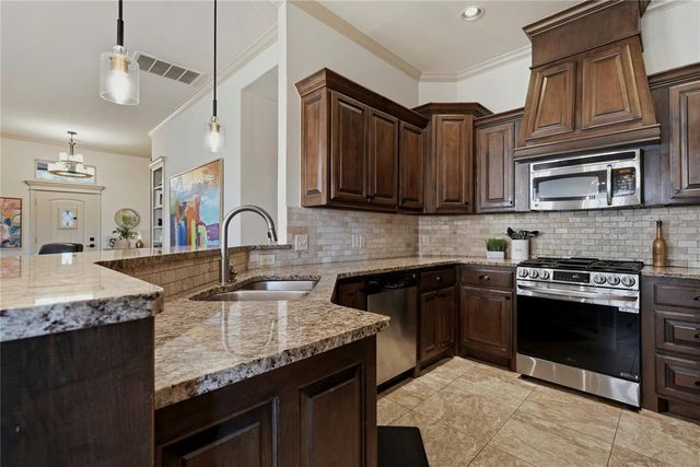 900 NW 194th Terrace, Edmond, OK 73012