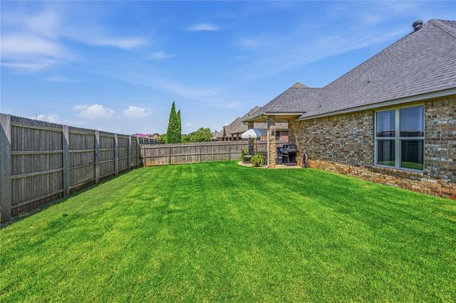 900 NW 194th Terrace, Edmond, OK 73012