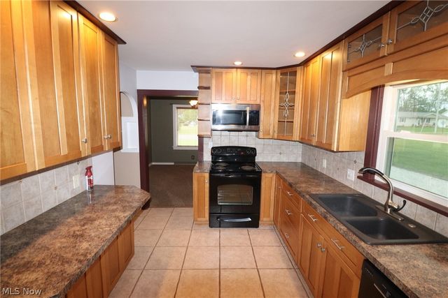 601 Rufener Extension, Rittman, OH 44270
