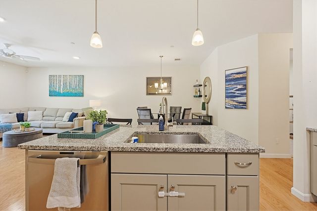 200 Revere St 4209, Canton, MA 02021