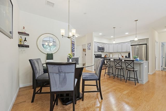 200 Revere St 4209, Canton, MA 02021
