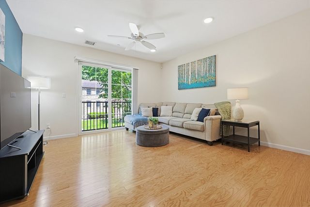 200 Revere St 4209, Canton, MA 02021