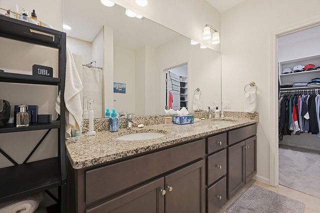 200 Revere St 4209, Canton, MA 02021