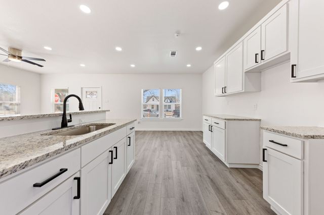 2330 Idaho Avenue, Dallas, TX 75216