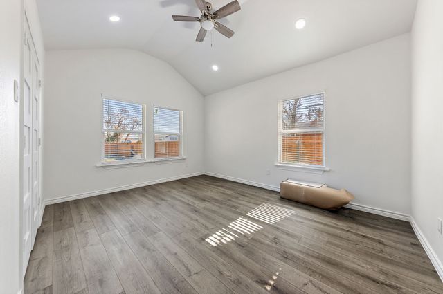 2330 Idaho Avenue, Dallas, TX 75216