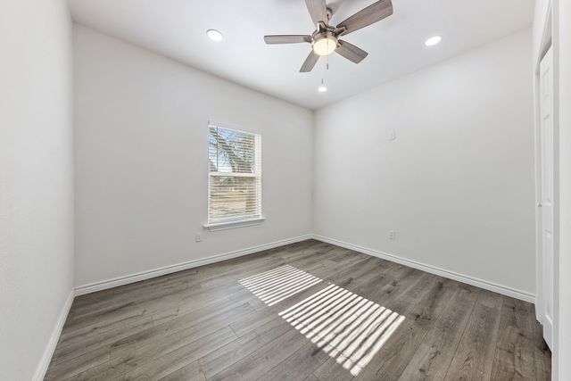 2330 Idaho Avenue, Dallas, TX 75216