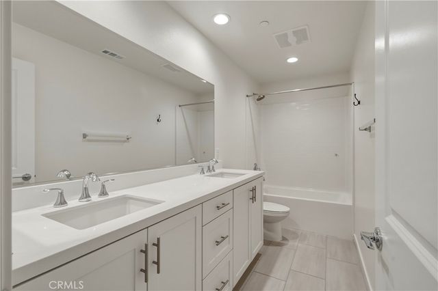 28296 Harvest Gold Court, Menifee, CA 92584