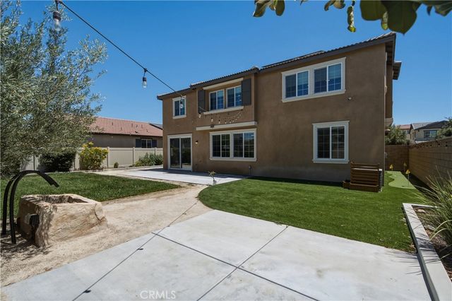 28296 Harvest Gold Court, Menifee, CA 92584
