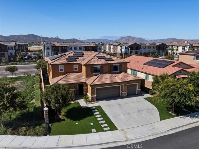 28296 Harvest Gold Court, Menifee, CA 92584