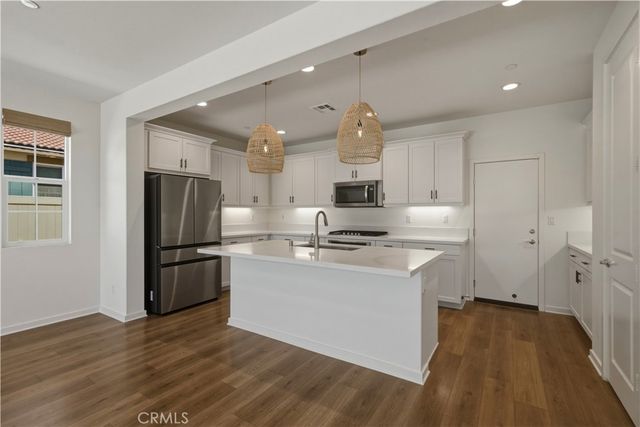 28296 Harvest Gold Court, Menifee, CA 92584