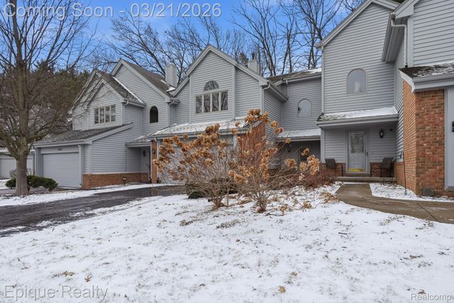 6607 Ridgeview Drive, Independence Charter Township, MI 48346